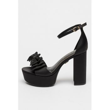 Sandale de satin Jessie