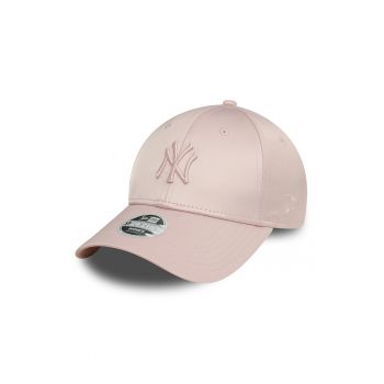 Sapca de satin cu logo brodat