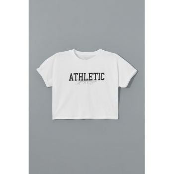 Tricou crop cu imprimeu text