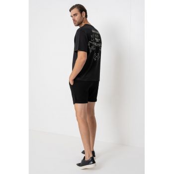 Tricou cu imprimeu pe partea din spate