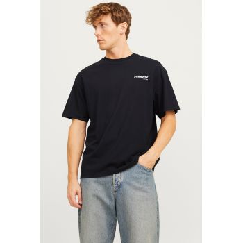 Tricou lejer cu imprimeu pe partea din spate