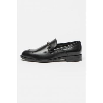Pantofi loafer din piele cu detaliu metalic