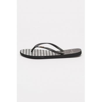 Papuci flip-flop cu talpa cu model