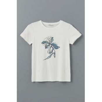 Tricou cu decolteu la baza gatului si imprimeu floral