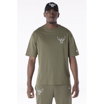 Tricou lejer cu logo pe piept