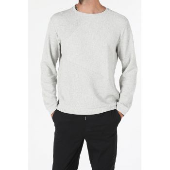 Bluza sport cu decolteu la baza gatului