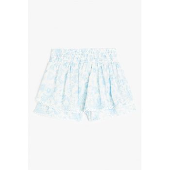 Pantaloni scurti cu model floral