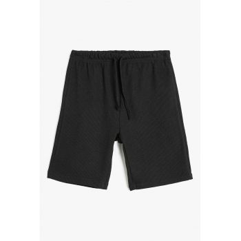 Pantaloni scurti din amestec de bumbac cu model uni