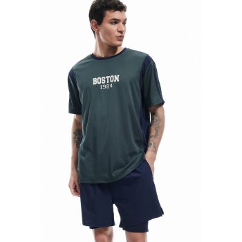 Pantaloni scurti relaxed fit cu buzunare laterale