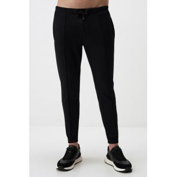 Pantaloni slim fit de trening din amestec de modal cu snur - Negru -
