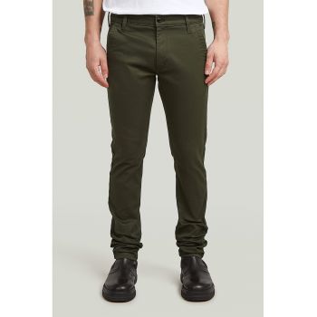 Pantaloni slim fit din amestec de bumbac organic