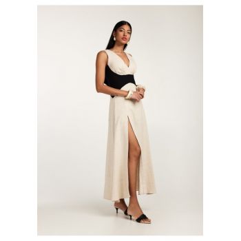 Rochie lunga din in si bumbac cu decolteu in V si slit pe picior Marrakesh - crem si negru