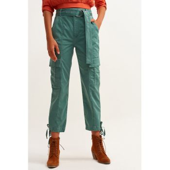 Pantaloni crop cargo cu o curea - Verde marin -