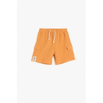 Pantaloni scurti cu snururi de ajustare