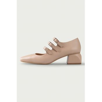 Pantofi din piele lacuita cu barete cu catarama