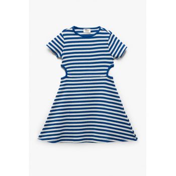 Rochie evazata cu dungi