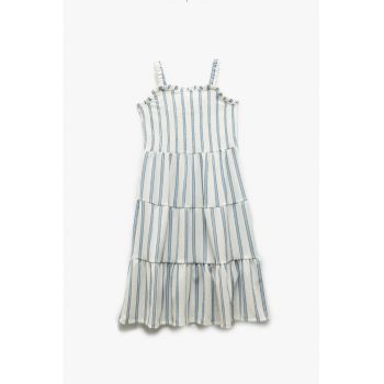 Rochie evazata cu model in dungi