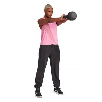 Top cu decupaj pe partea din spate - pentru fitness