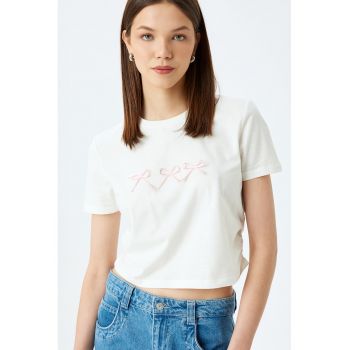 Tricou crop cu funda