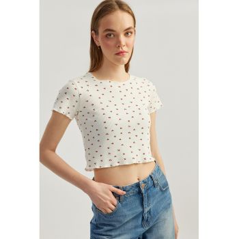 Tricou crop cu imprimeu grafic