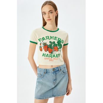 Tricou crop de bumbac cu model grafic