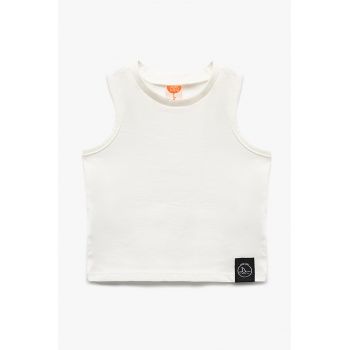 Tricou cu decolteu la baza gatului