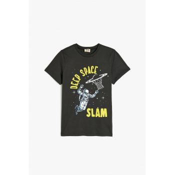 Tricou cu imprimeu grafic