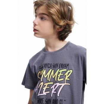 Tricou cu imprimeu text