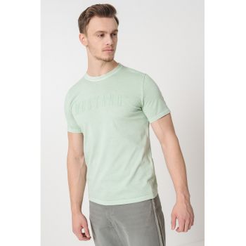Tricou cu logo pe piept