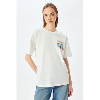 Tricou lejer cu imprimeu pe partea din spate