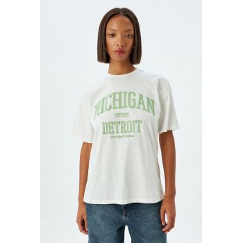Tricou lejer cu imprimeu text