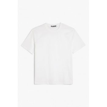 Tricou uni cu decolteu la baza gatului