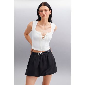 Bluza crop cu decolteu patrat