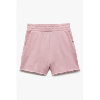 Pantaloni scurti cu terminatii franjurate