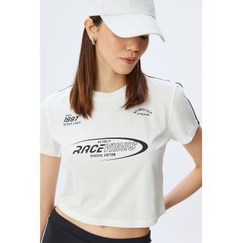 Tricou crop cu imprimeu