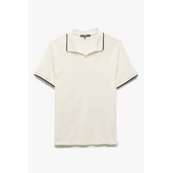 Tricou polo cu detalii contrastante