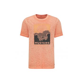 Tricou cu decolteu la baza gatului si logo