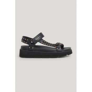 Sandale cu velcro si tinte