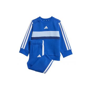 Trening cu model colorblock