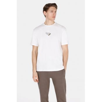 Tricou cu detaliu text