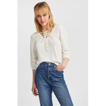 Bluza lejera cu decolteu in V