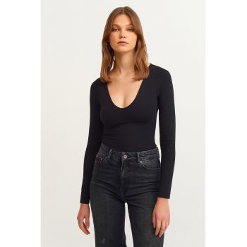 Bluza slim fit cu decolteu in V - Negru -