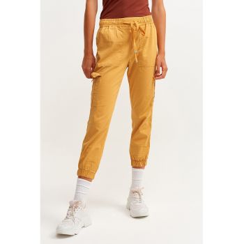 Pantaloni crop cargo - Maro Ocru -