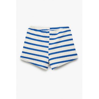 Pantaloni scurti tricotati cu model in dungi
