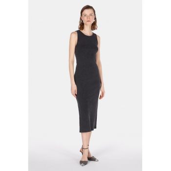 Rochie din denim cu slit pe spate