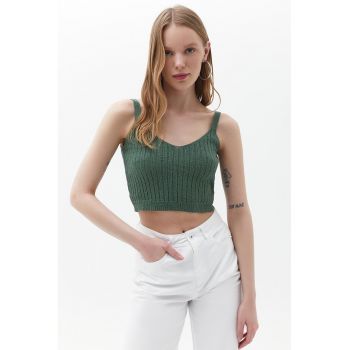 Top crop cu decolteu in V