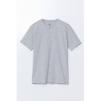 Tricou de pijama cu fenta cu nasturi