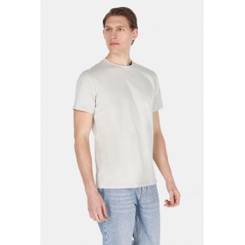 Tricou din bumbac cu model uni si decolteu la baza gatului