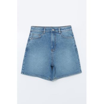 Blugi scurti slim fit cu talie inalta