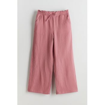 Pantaloni cu talie ajustabila